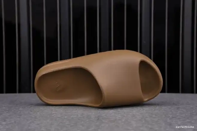 G55492 Core Slide Yeezy Adidas 0617